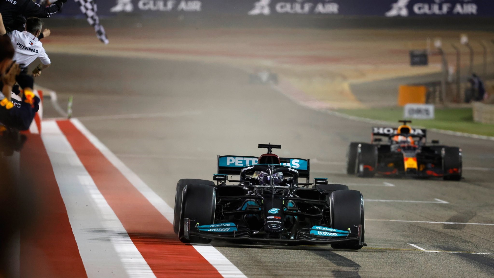 f1车手驾驶技术不再重要猴子开车也能夺冠